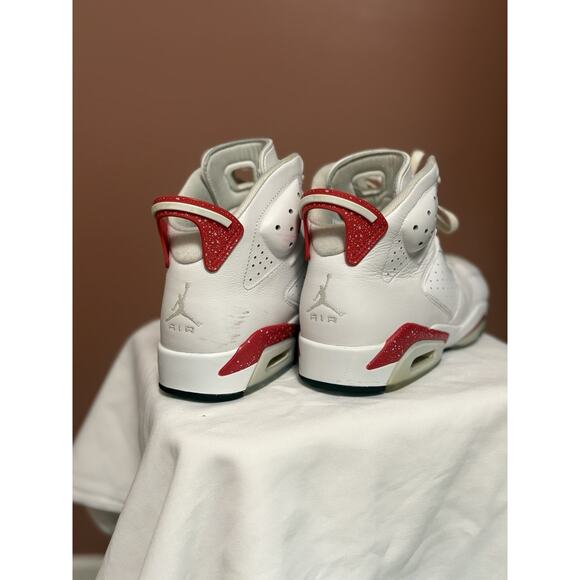 Jordan 6 Retro White And University Red Size 10.5 main image 6
